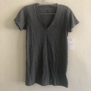 (NWT) LNA V-NECK T SHIRT